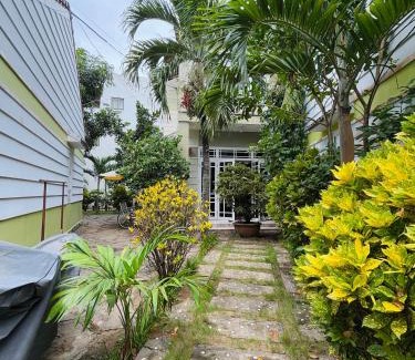 Cua Đai House | De Vong Riverside Homestay