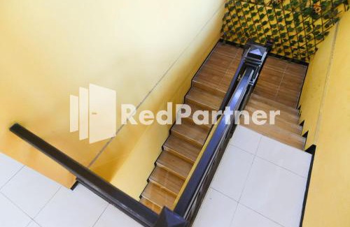 Surabaya House | Dea Homestay Syariah at Kertomenanggal Surabaya Mitra RedDoorz