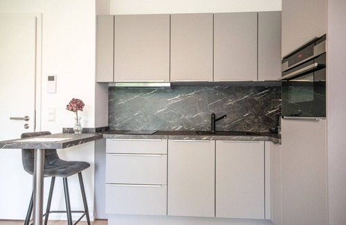 Rheindahlen-Land Apartment | *DEAL* Upscale Premium Single Room Apartment