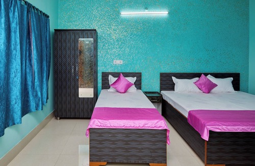 Dumdum House | Deb Guest House