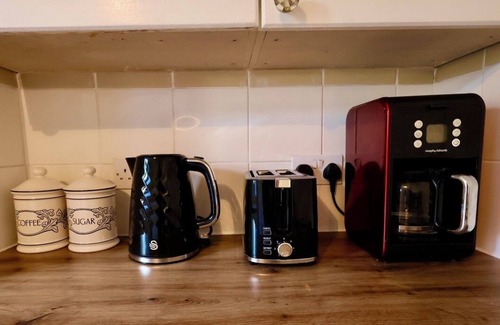 Martlesham Heath Cottage | Deben Cottage – Dog-Friendly Stay in the Heart of Woodbridge