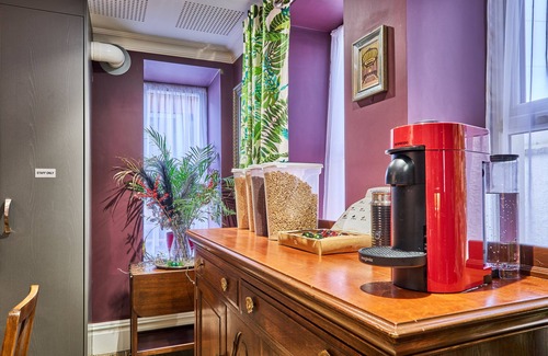Londonderry House | Decadent Art House in Derry