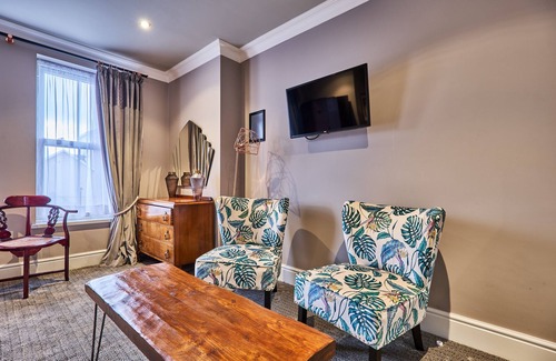 Londonderry House | Decadent Art House in Derry