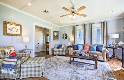 Surfside Beach House | Deck and Grill Pet-Friendly Home in Surfside Beach!