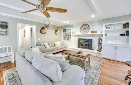 Hodgen House | Deck and Views Spacious Lake House Escape