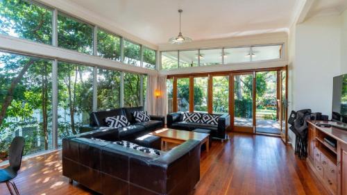 Woorim House | Decked out for a Fantastic Holiday - Winnett St, Woorim (Upstairs only)