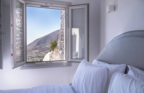 Exo Gonia Hotel | Deep Earth Villas