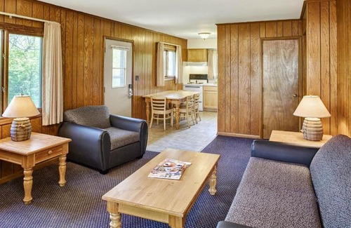 Mount Sterling Resort | Deer Creek State Park Lodge and Conference Center