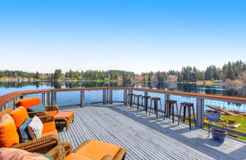 Clinton House | Deer Lake Shores