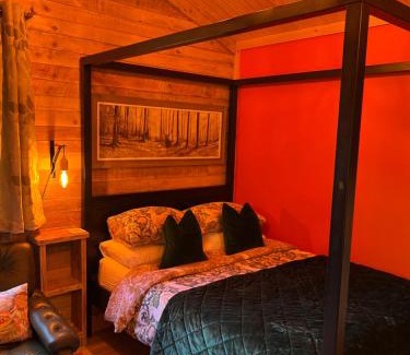 Mappleton House | Deer View Cabin - Woodland, beaches and Hot tub