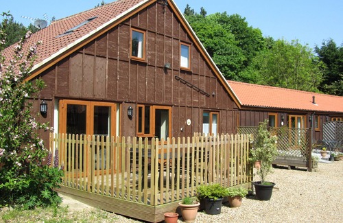 Thorpe Market Cottage | Deerewood Cottage - Set Around An Old Farmyard In A Village Location