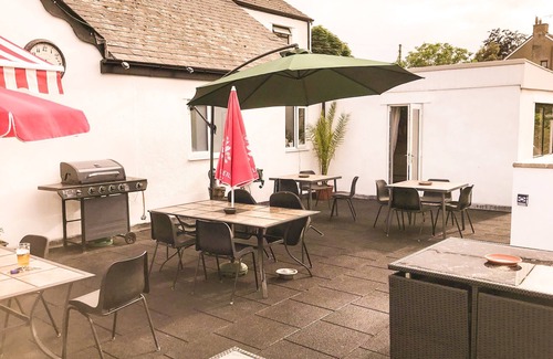 Blakeney Apartment | Deers Leap, A Modern new Personal Holiday let