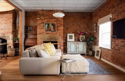 South Hobart House | Degraves St Old Mill