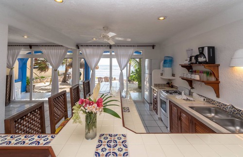 Akumal Hotel | Del Sol Beachfront Hotel and Condos