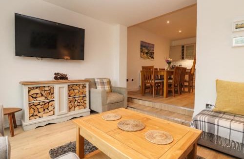 Bishop's Cleeve House | Delabere Road