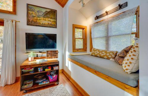 Delaware House | Delaware Wooded River Retreat with Views and More