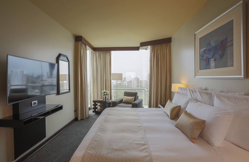 Sector 1 Hotel | Delfines Hotel & Convention Center