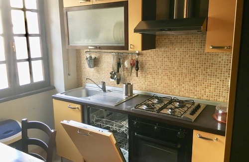Civitavecchia Apartment | Delfino House - Old Town within walking distance of the Beach, Harbor and Railroad
