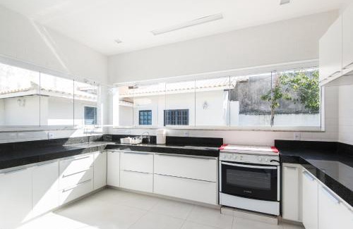 Buzios House | Deliciosa casa em Geribá com hidromassagem e área gourmet