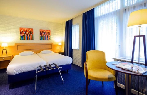 Beekbergen-Zuid Hotel | Delight in a Relaxing Retreat in a Comfortable Room Close to Paleis Het Loo