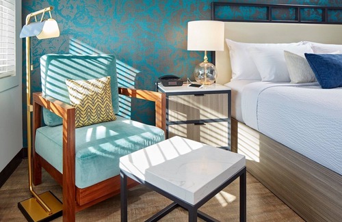 Beach Barber Tract Hotel | Delight in Sunsets at Renovated La Jolla Room with Swimming Pool!