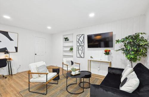 Fort Worth Apartment | Delightful 1BR 1BA Cozy Holiday Flat