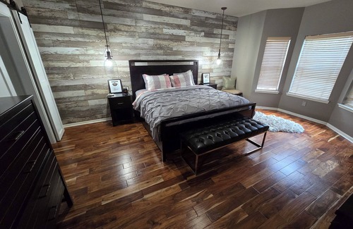 Tomball House | Delightful 4-bedroom house in Tomball with POOL!