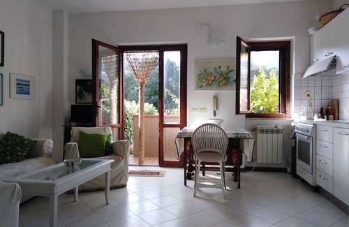 Porto Ercole Apartment | Delightful apartment in cottage with garden in the heart of Porto Ercole