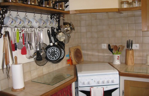 Meuzac Cottage | Delightful cottage in secluded hamlet of Chabrenas with use of swimming pool