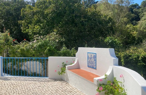 Eugaria Cottage | Delightful Cottage With Landscape Views Of Colares Vineyards