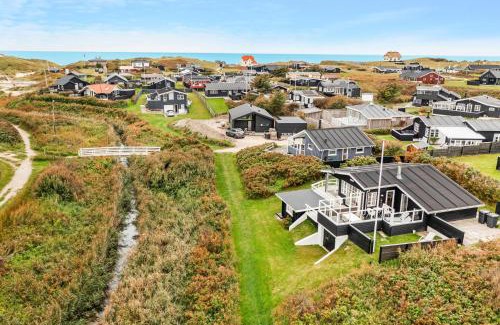 Lokken House | Delightful Drosselvej By Furreby Creek