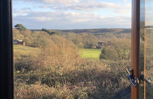 New Forest District House | Delightful New Forest cottage with hot tub and direct forest access, sleeps 8