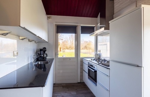Joure House | Delightful spot by the water in Friesland