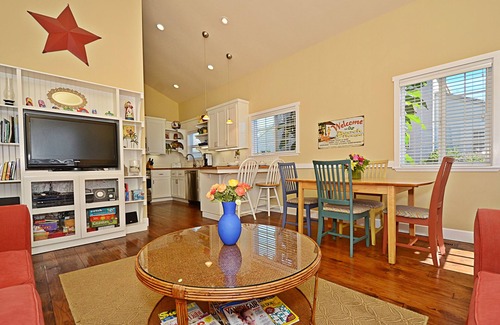 Eastside Santa Cruz Cottage | Delightfully Remodeled Beach Cottage with Ocean Views