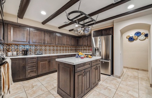 El Mirador House | Delightfully spacious 4BR estate w big pool, games, walk downtown