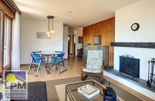Leysin Apartment | Delta 12 Apartment of 3,5 rooms, about 72m2 (for 2 to 6 persons) located in a modern residence in th