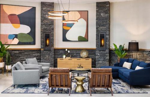 Grande Prairie Hotel | Delta Hotels by Marriott Grande Prairie Airport