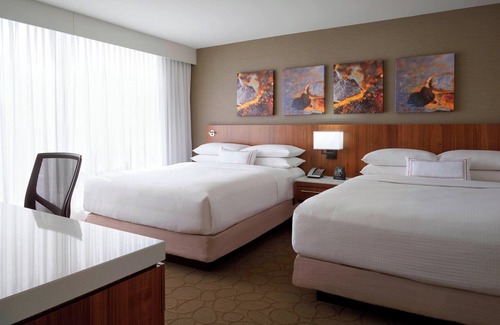 Etobicoke Hotel | Delta Hotels by Marriott Toronto Airport & Conference Centre
