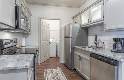 Starkville Condo | Delta Suite in Sleepy Hollow