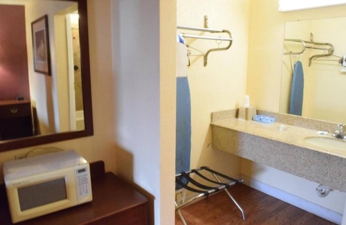 Odessa Hotel | DELUX INN