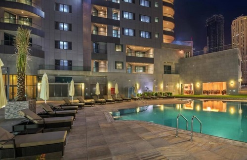 Dubai Marina Apartment | Deluxe 3 Bedroom Apartment Near Dubai Marina