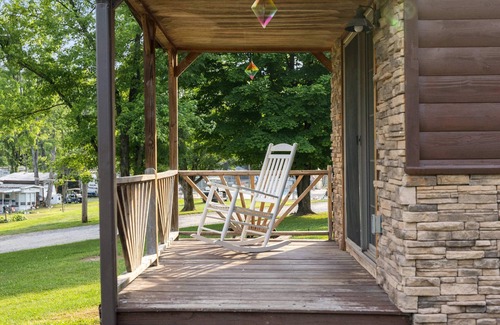 Mifflinburg Cabin | Deluxe Cabin5 Within Campground