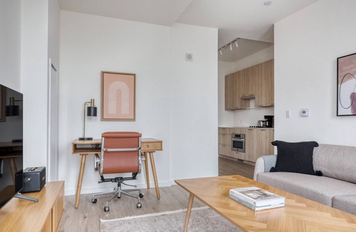 Clinton Hill Apartment | Deluxe Clinton Hill 1BR w/W/D, Gym & Pool, nr BAM, by Blueground