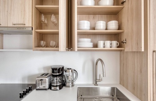 Clinton Hill Apartment | Deluxe Clinton Hill 1BR w/W/D, Gym & Pool, nr BAM, by Blueground
