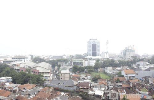 Braga Apartment | Deluxe & Comfy 2BR at Braga City Walk Apartment By Travelio