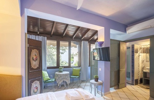 Paradhisos Hotel | Deluxe King Studio