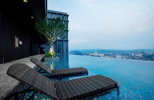 Kampung Datuk Keramat Apartment | Deluxe King Suite with Twin Tower View 15
