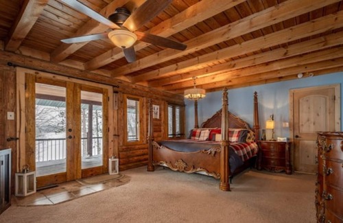 Cohasset House | Deluxe Log Home overlooking quiet lake on the Pokegama chain of lakes!