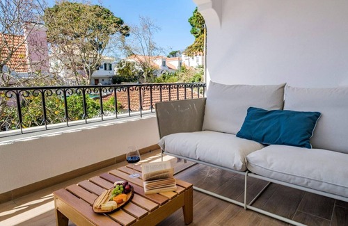 Estoril Apartment | Deluxe Monte Estoril - by Portugal Portfolio
