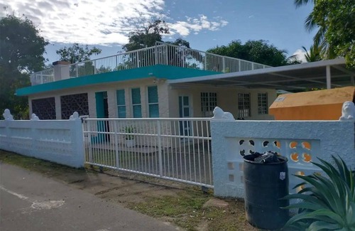 Campamento Pinones Apartment | Deluxe Piñones